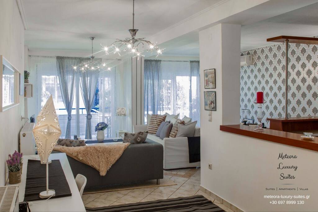 Luxury City Center Apartment — 3