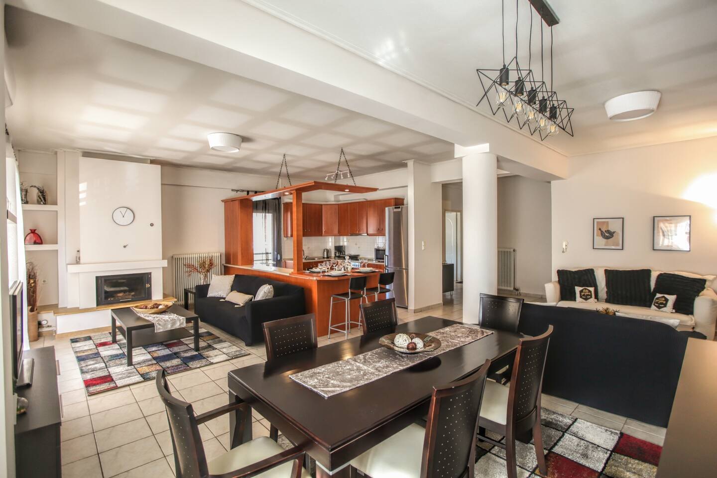 Grand Meteora Central Luxury Apartment — 1