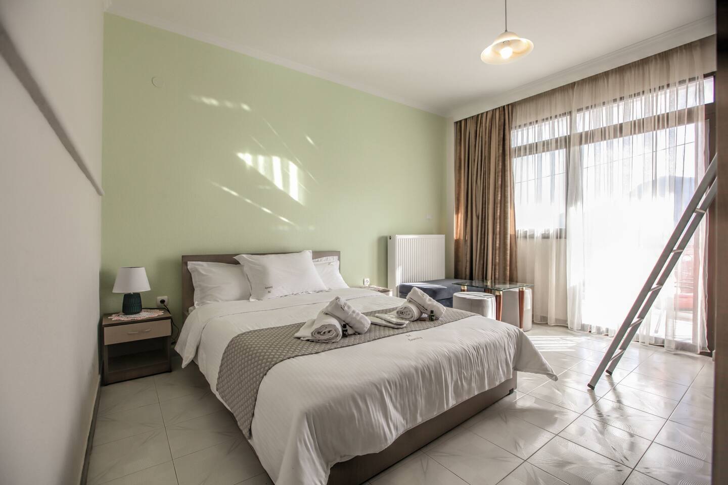 Del Sol Meteora Luxurious Family Suites #5 — 1