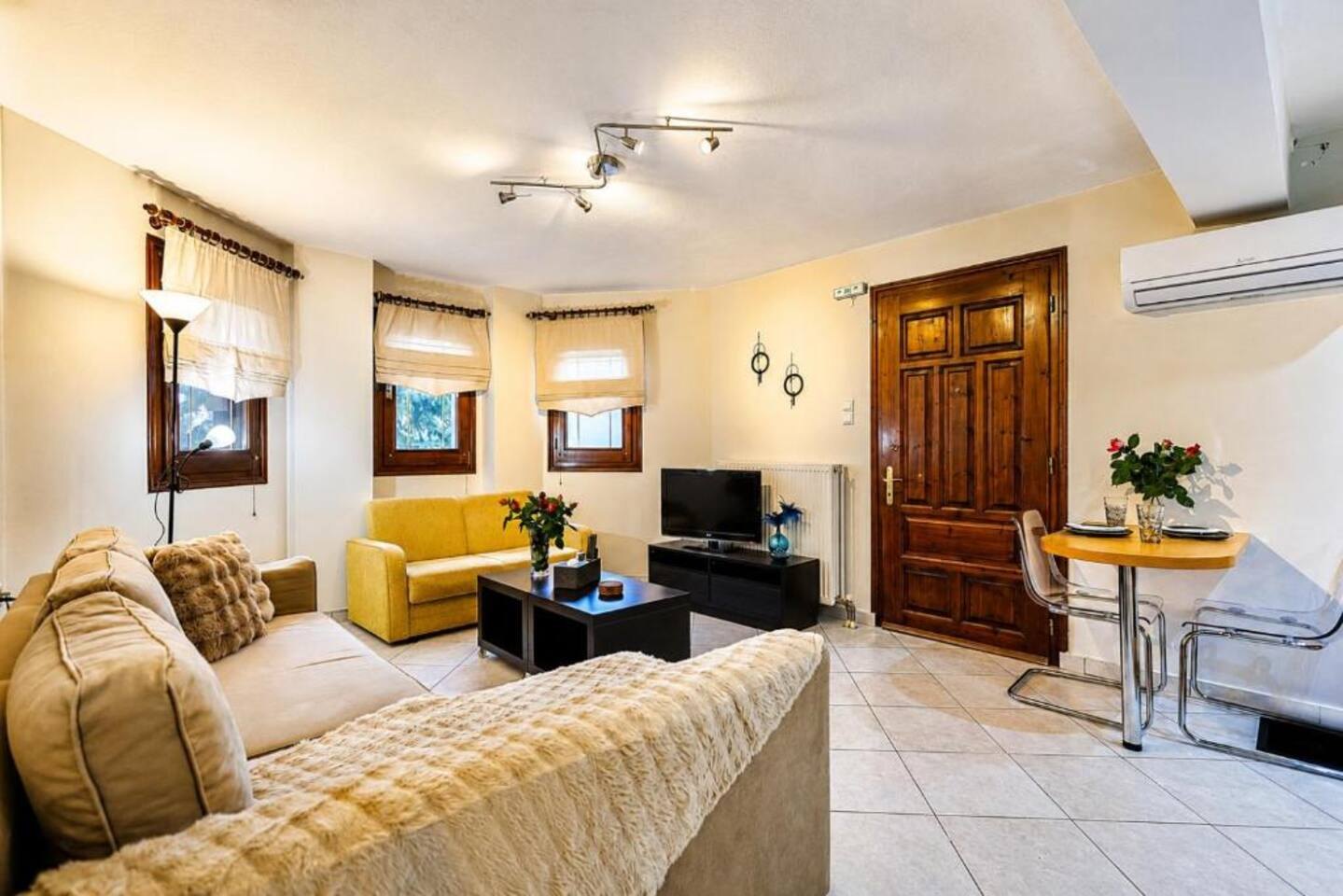 Meteora Breeze Studio

